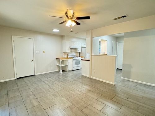 528 Apollo Dr, Denton, TX, 76209-8002 | Card Image
