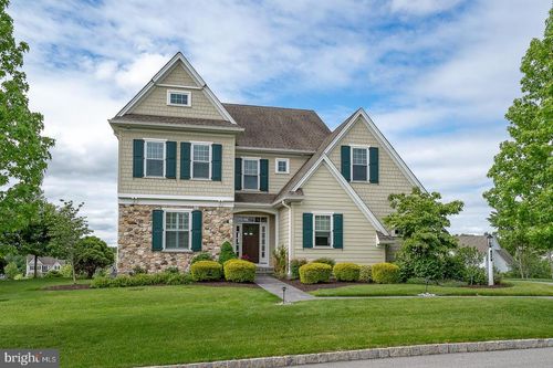 153 Chapel Hill Cir, Paoli, PA, 19301-1395 | Card Image