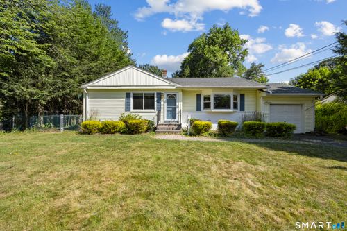 46 E Maxwell Dr, West Hartford, CT, 06107-1403 | Card Image