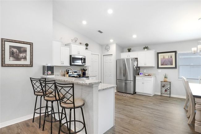 6837 Abbywood Ln, House other with 3 bedrooms, 2 bathrooms and null parking in Zephyrhills FL | Image 8