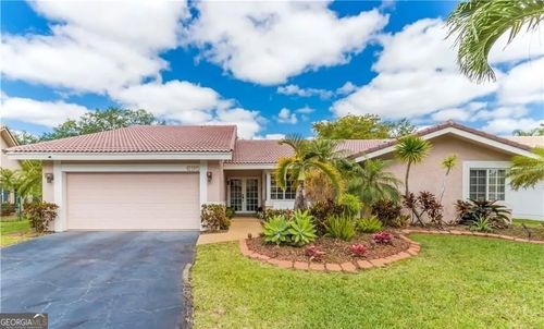 695 Nw 107th Ln, Coral Springs, FL, 33071-7942 | Card Image