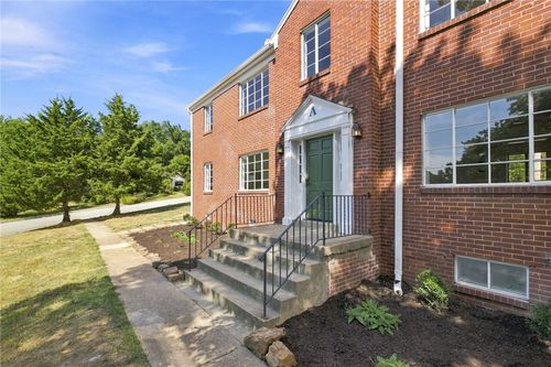 a4-15 W Prospect, Fayetteville, AR, 72701 | Card Image