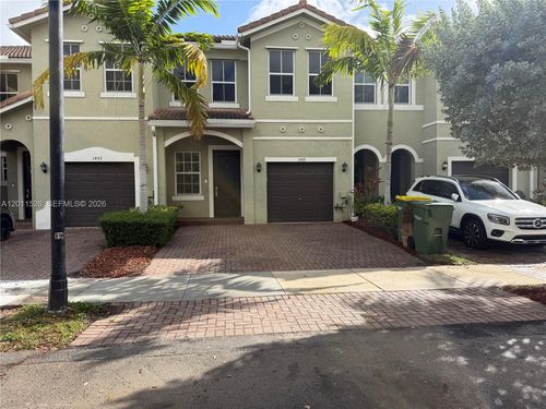 1455 Se 26th Ave, Homestead, FL, 33035-2183 | Card Image