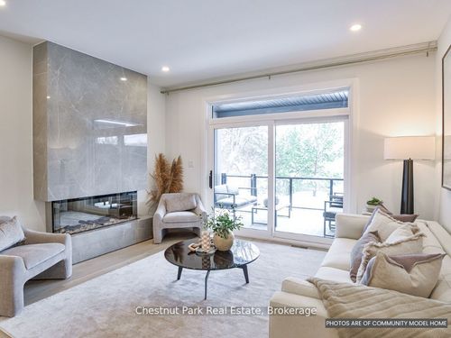 16 Pine Needle Way, Huntsville, ON, P1H0G4 | Card Image