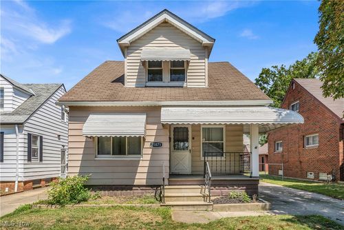 21871 Nicholas Ave, Euclid, OH, 44123-3061 | Card Image