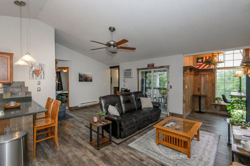 513 Lawson School Rd, Delavan, WI, 53115-3191 | Card Image