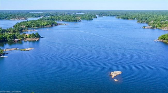 250 S Shore Rd, House other with 6 bedrooms, 4 bathrooms and 12 parking in Pointe-Au-Baril-Station ON | Image 5