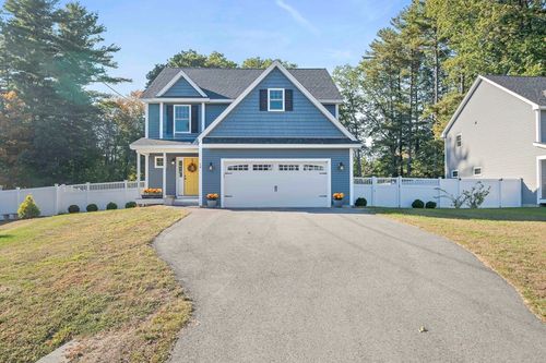 14 Adelaide St, Hudson, NH, 03051-4359 | Card Image