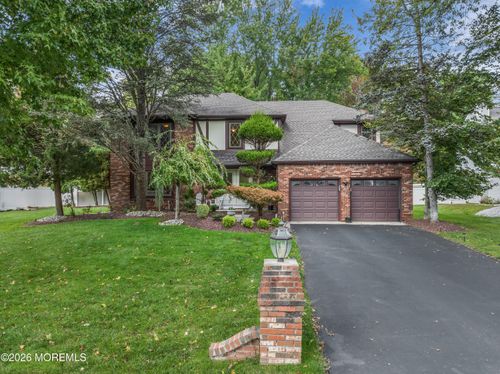 21 Windfall Ln, Marlboro, NJ, 07746-1680 | Card Image