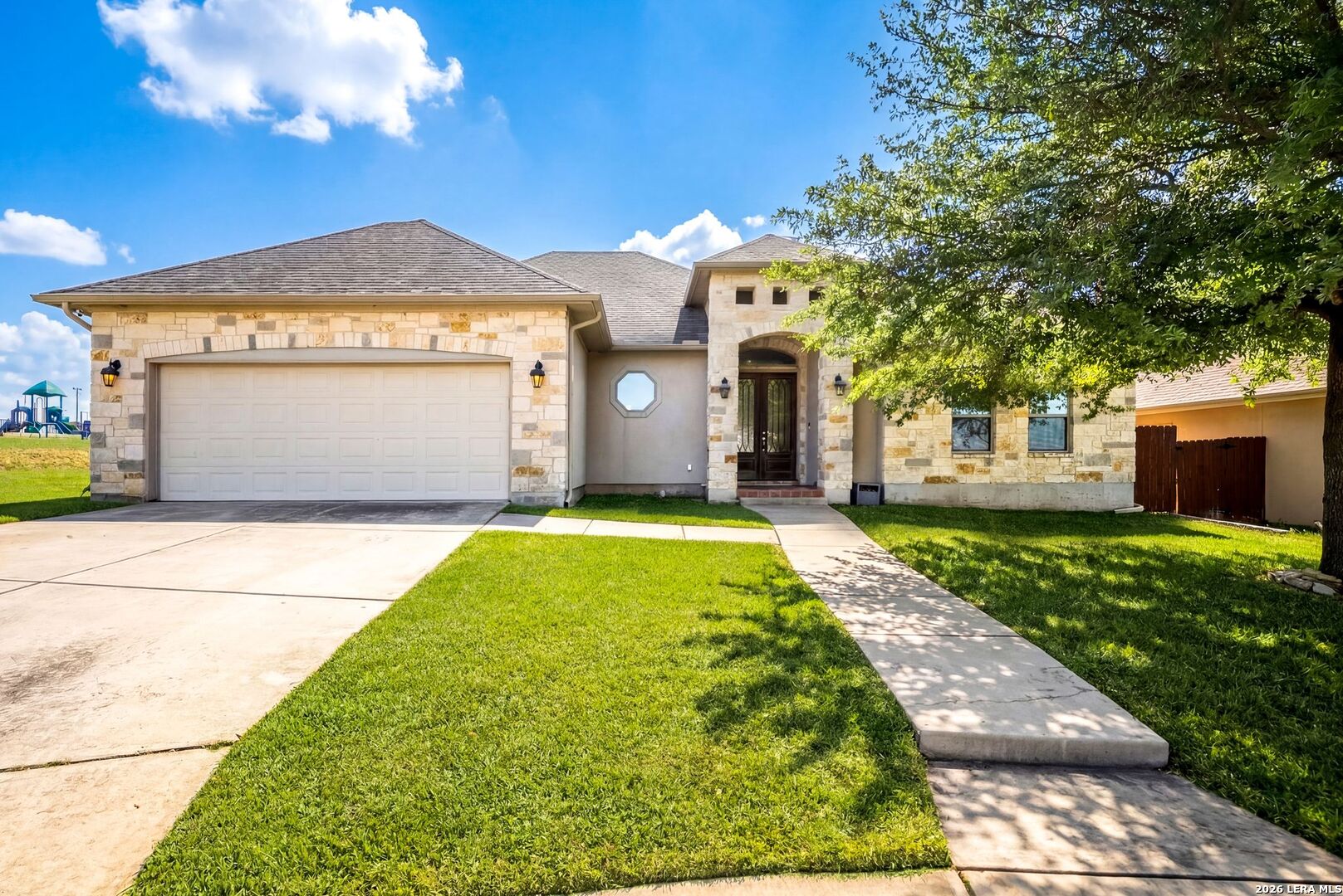 Residential in La Vernia 3
