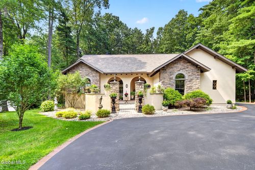 6 Jones Rd, Saratoga Springs, NY, 12866-8522 | Card Image