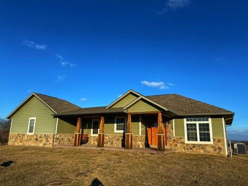 20052 County Road 380, Saint Joseph, MO, 64505-4217 | Card Image