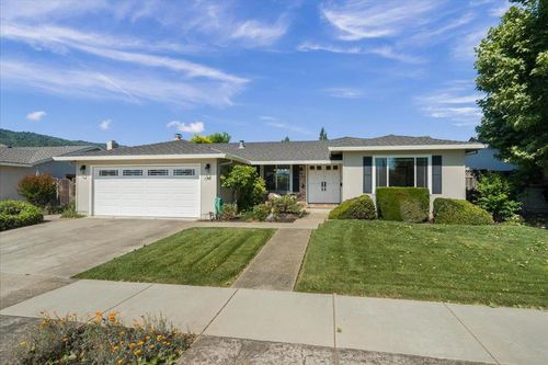 7631 Santa Paula Dr, Gilroy, CA, 95020-5328 | Card Image