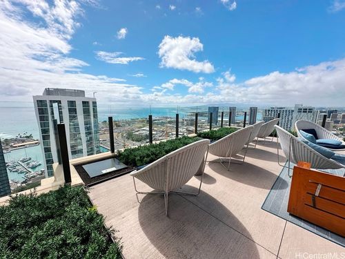 apt-1403-987 Queen St, Honolulu, HI, 96814-5278 | Card Image