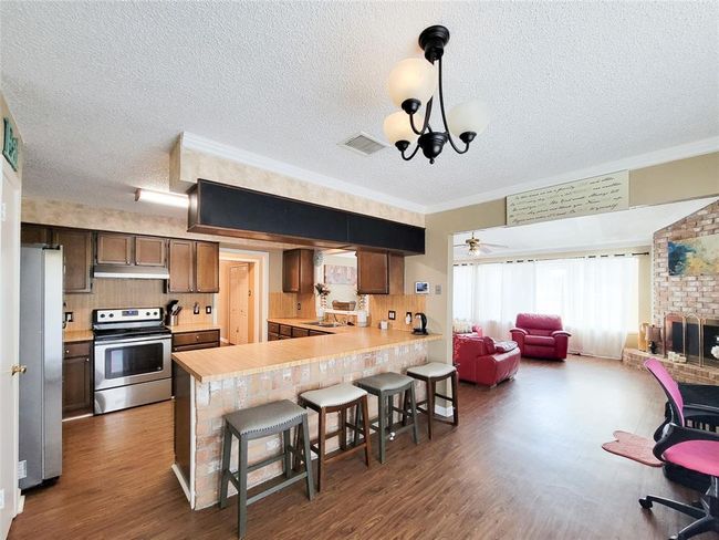 5414 Sweetwind Ln, House other with 3 bedrooms, 2 bathrooms and 2 parking in Spring TX | Image 9