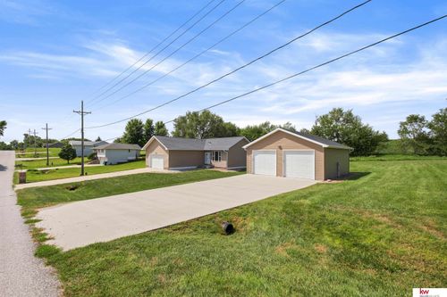 9202 Monroe Rd, Plattsmouth, NE, 68048-4222 | Card Image