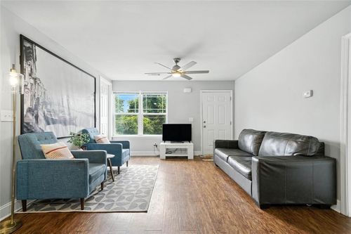 2195 Pinetree Dr, Cumming, GA, 30041-8627 | Card Image