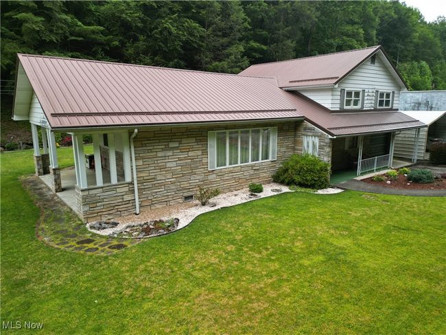 13088 Clay Hwy, House other with 4 bedrooms, 2 bathrooms and null parking in Lizemores WV | Image 10
