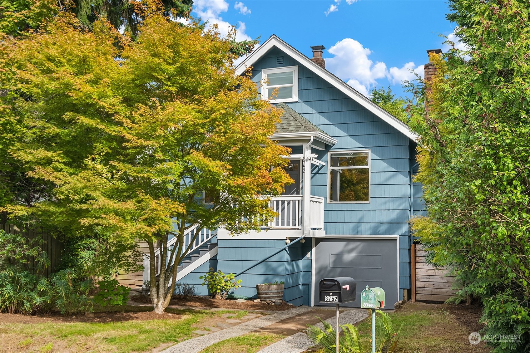 Evanston Ave, Seattle, WA 98103