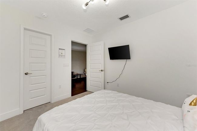2587 Temple St, House other with 4 bedrooms, 3 bathrooms and null parking in SARASOTA FL | Image 40