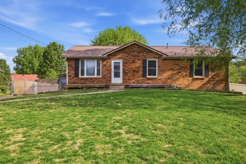 335 Cunningham Ln, Clarksville, TN, 37042-5383 | Card Image