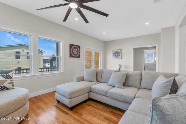 210 24 Th Ave, House other with 7 bedrooms, 5 bathrooms and null parking in Seaside Park NJ | Image 21
