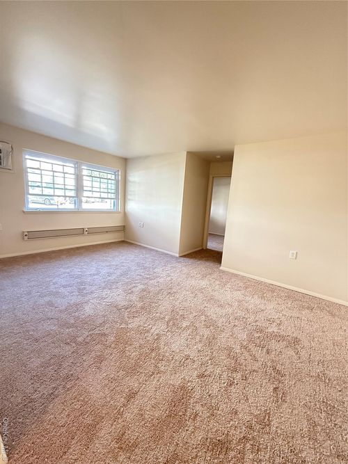 apt-8-33 Oak St, Walden, NY, 12586-1200 | Card Image