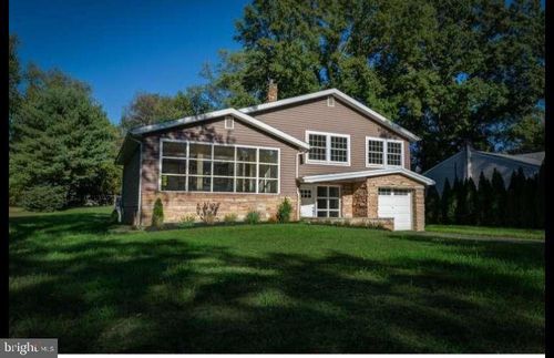 4 Ivy Ln, YARDLEY, PA, 19067-1808 | Card Image