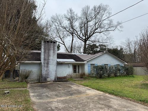 11065 E Dogwood Dr, Gulfport, MS, 39503-3930 | Card Image