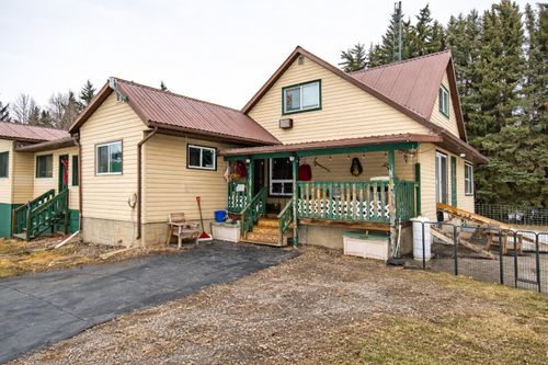 274052 Township Road 424, Rural Ponoka County, AB, T4J1V9 | Card Image