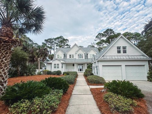 261 Magnolia Bay Dr, Eastpoint, FL, 32328-3578 | Card Image