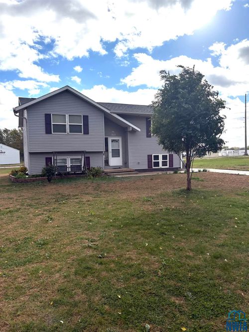 1612 Rose Ln, Storm Lake, IA, 50588-2169 | Card Image