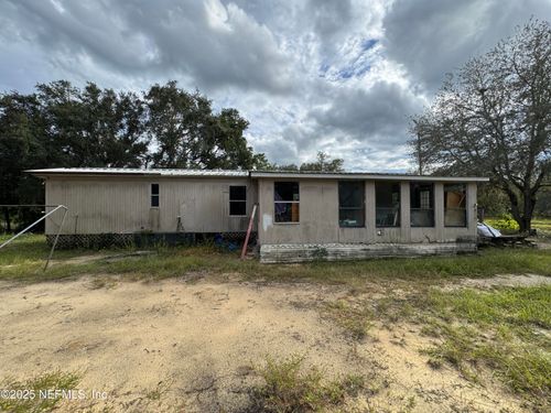 226 Ellen Ave, Interlachen, FL, 32148-5022 | Card Image