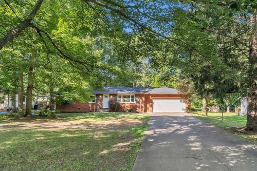 228 Dunbar Rd, Tallmadge, OH, 44278-2902 | Card Image