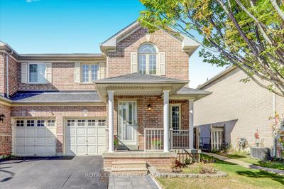 16 Canoe Glide Lane, Home with 3 bedrooms, 2 bathrooms and 4 parking in Brampton ON | Image 1