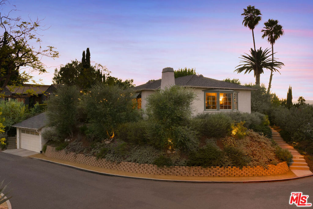 231 Wayland Street, For Sale in Los Angeles - eXp Realty
