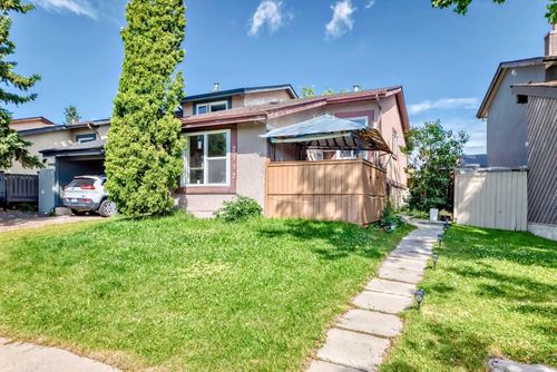 2732 66 St Ne, Calgary, AB, T1Y4M9 | Card Image