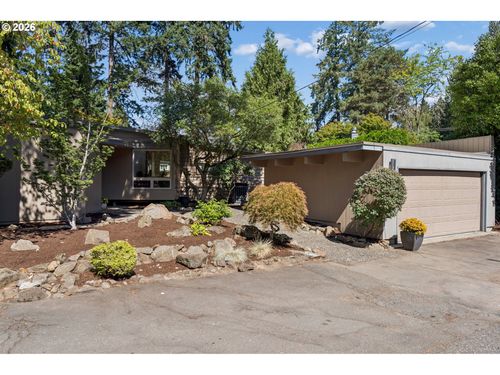 17167 Cedar Rd, Lake Oswego, OR, 97034-5657 | Card Image