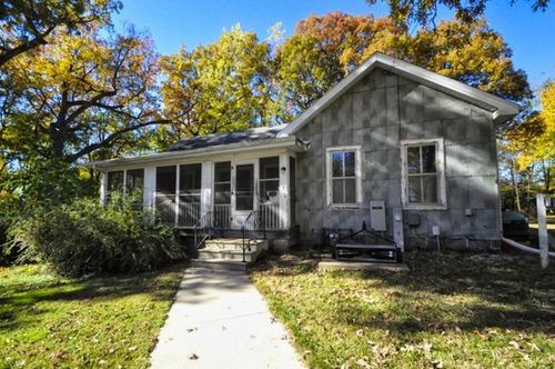 710 Short St, Streator, IL, 61364-1928 | Card Image