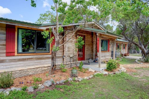 900 Box Canyon Rd, Wimberley, TX, 78676-5433 | Card Image