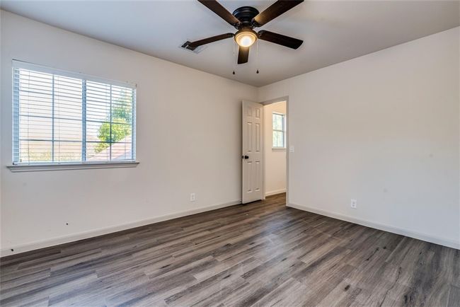 150 Bailey Loop, House other with 4 bedrooms, 3 bathrooms and 4 parking in Kyle TX | Image 19