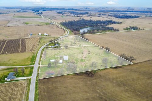 5823 Highway S74 S, Newton, IA, 50208 | Card Image