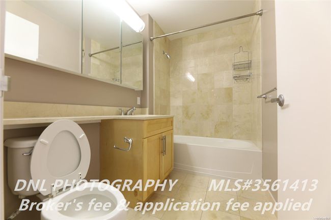 Master bathroom 2 | Image 13