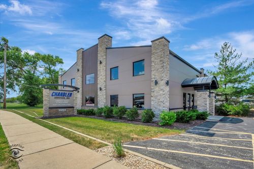 10203 191st St, Mokena, IL, 60448-9337 | Card Image