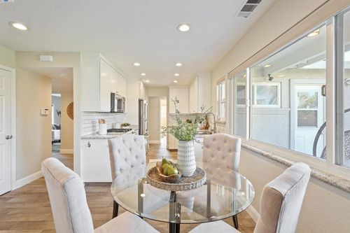 6781 Menlo Ct, Pleasanton, CA, 94588-4431 | Card Image