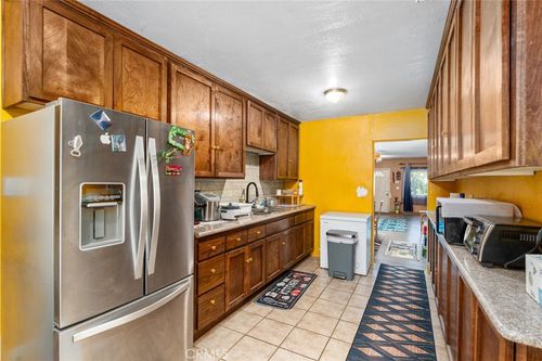 708 Wesley St, Banning, CA, 92220-6162 | Card Image