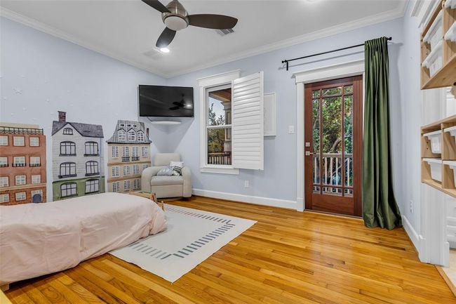 Bedroom No. 3 also opens to the wraparound porch, and shares the Jack N Jill bathroom with Bedroom No.2. | Image 24