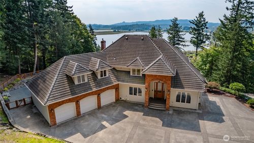 24123 Old Day Creek Rd, Sedro Woolley, WA, 98284-7745 | Card Image