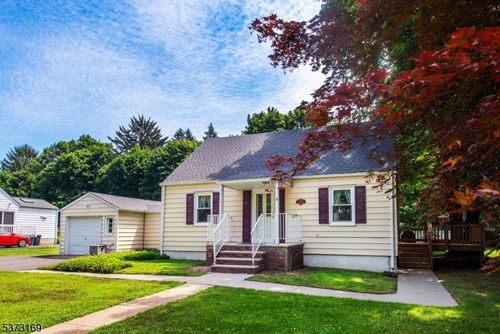 345 Center Grove Rd, Randolph, NJ, 07869-2016 | Card Image