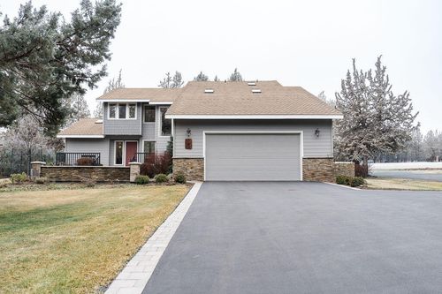 2139 Osprey Dr, Redmond, OR, 97756-9265 | Card Image